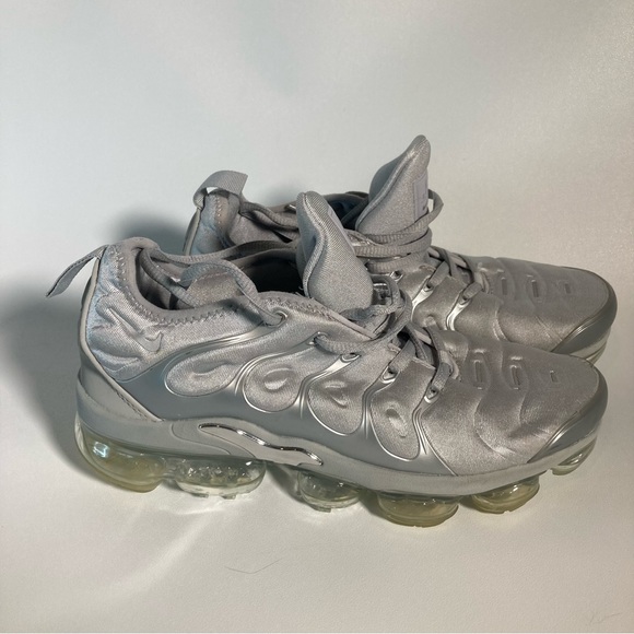 Nike Air Vapermax Plus US 8 - Picture 1 of 11